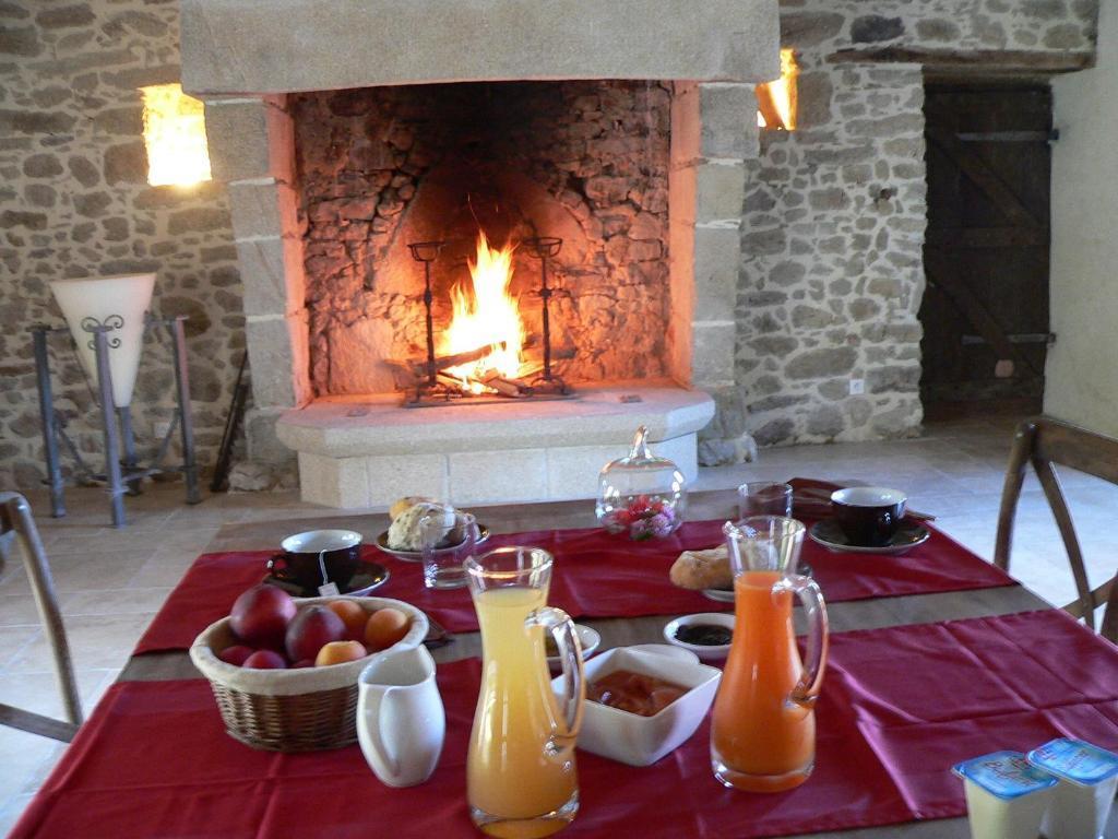 Le Manoir Du Pas Jahan Coueron Екстер'єр фото