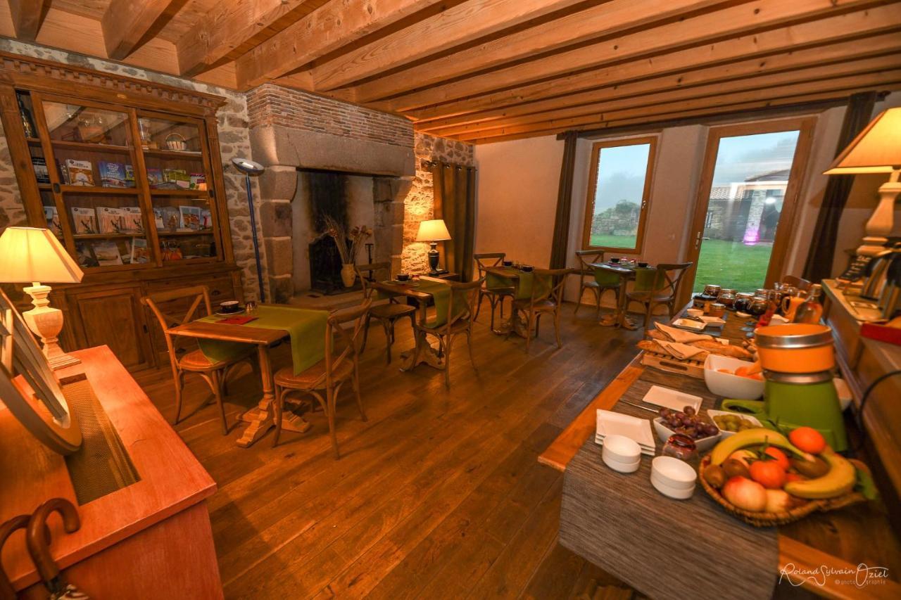 Le Manoir Du Pas Jahan Coueron Екстер'єр фото